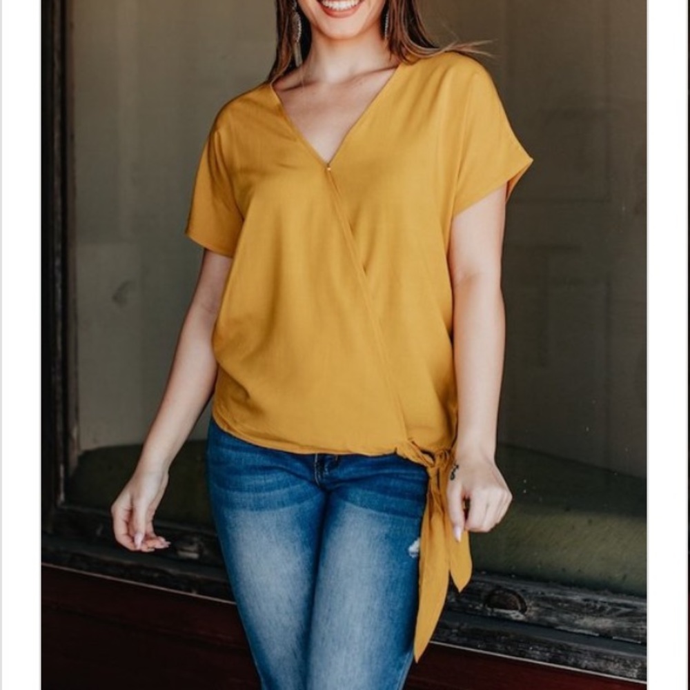 Tie wrap top